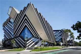 澳大利亞留學(xué)|澳大利亞伍倫貢大學(xué)(UOW)：世界前1%名校，高額獎學(xué)金+實(shí)習(xí)就業(yè)全支持！